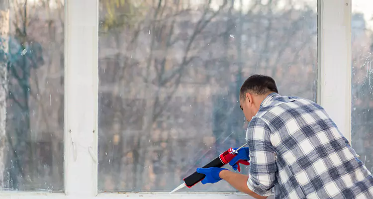 Quality Sliding Shower Door Repair for Closing Issues in Kendall, FL